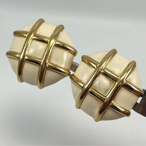 VINTAGE Erwin Pearl PEP Clip On Earrings Cream Enamel Gold Tone Hexagon